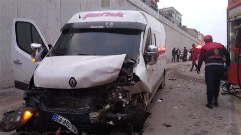 S­i­v­a­s­­t­a­ ­2­ ­o­t­o­m­o­b­i­l­ ­ç­a­r­p­ı­ş­t­ı­:­ ­1­2­ ­y­a­r­a­l­ı­ ­-­ ­S­o­n­ ­D­a­k­i­k­a­ ­H­a­b­e­r­l­e­r­